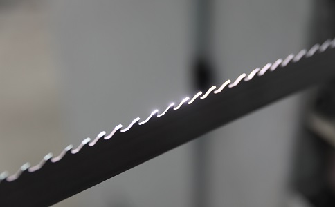 蚌埠双金属带锯条产生切削噪音的原因具体有哪些？